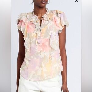 Lauren Ralph Lauren
Rulmay short sleeve blouse Floral Ruffle Blouse  Sz M